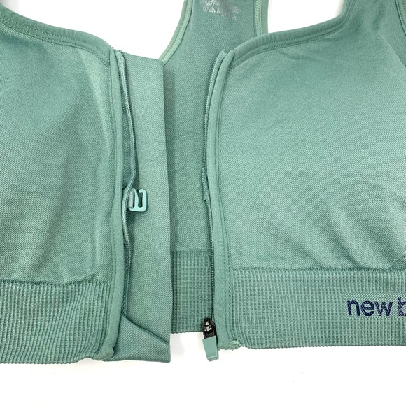 New Balance Seamless Mid Impact Zip-Front Sport Bra Top in Sage Green Size XL - Picture 3 of 10